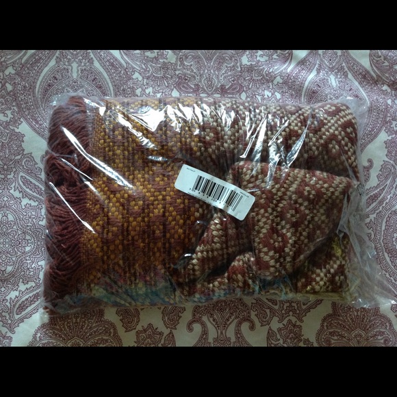 NWT Tilly's Woven Diamond Boho Scarf - Picture 3 of 4